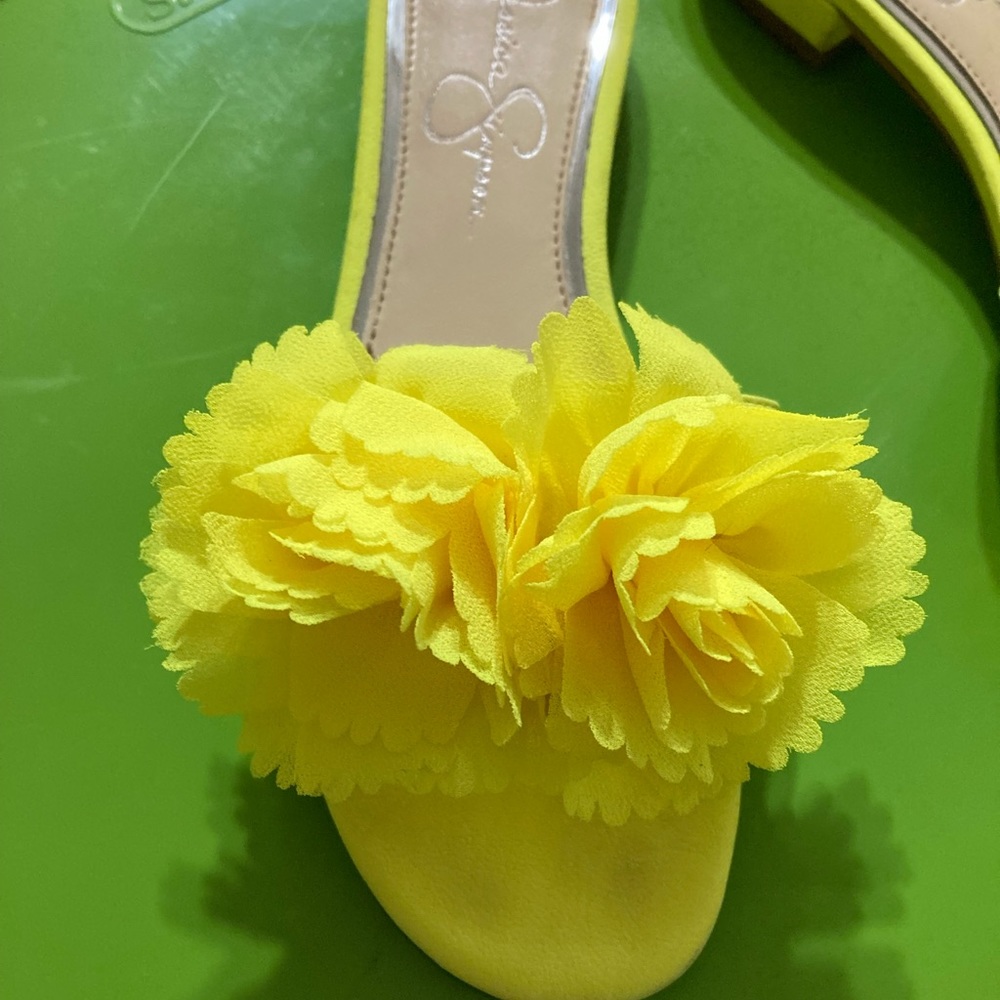 🚨FINAL SALE🚨 JESSICA SIMPSON Sandals - Picture 2 of 5